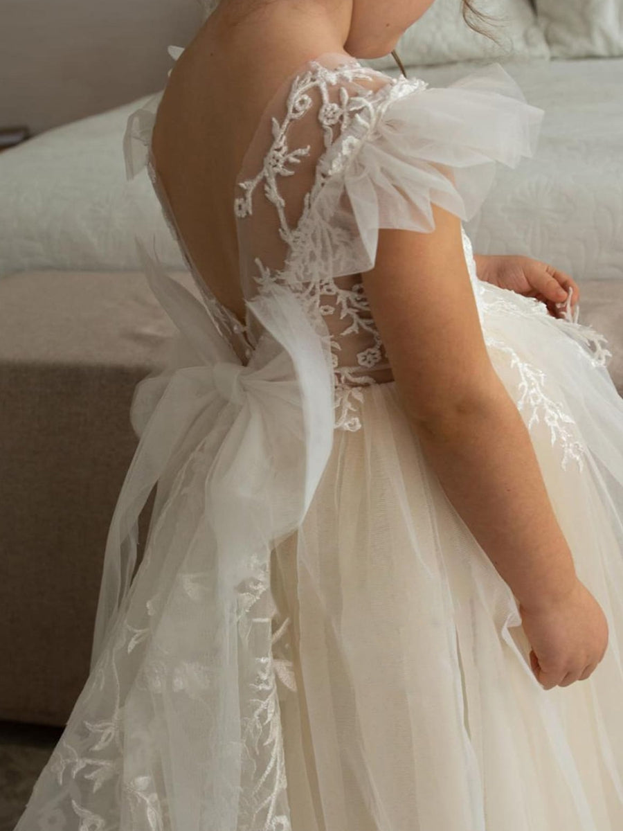 A-Line/Princess Scoop Sleeveless Luxurious Flower Girl Dress With Appliques & Watteau Train
