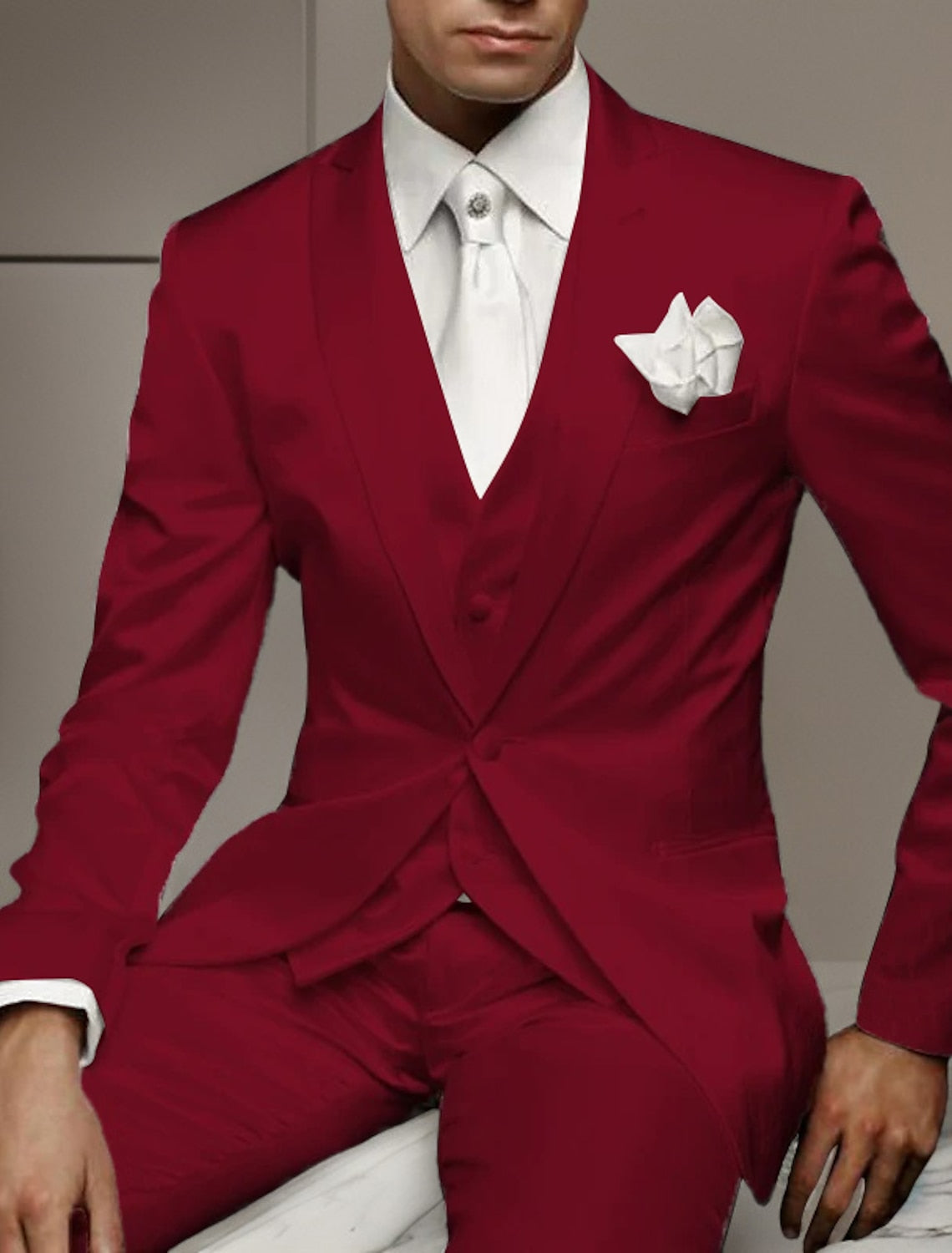 Red Men's Tailored Fit 3 Pieces Solid Colored Single Breasted One-button Party Suits Burgundy