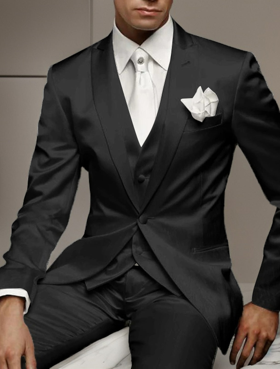 Red Men's Tailored Fit 3 Pieces Solid Colored Single Breasted One-button Party Suits Black