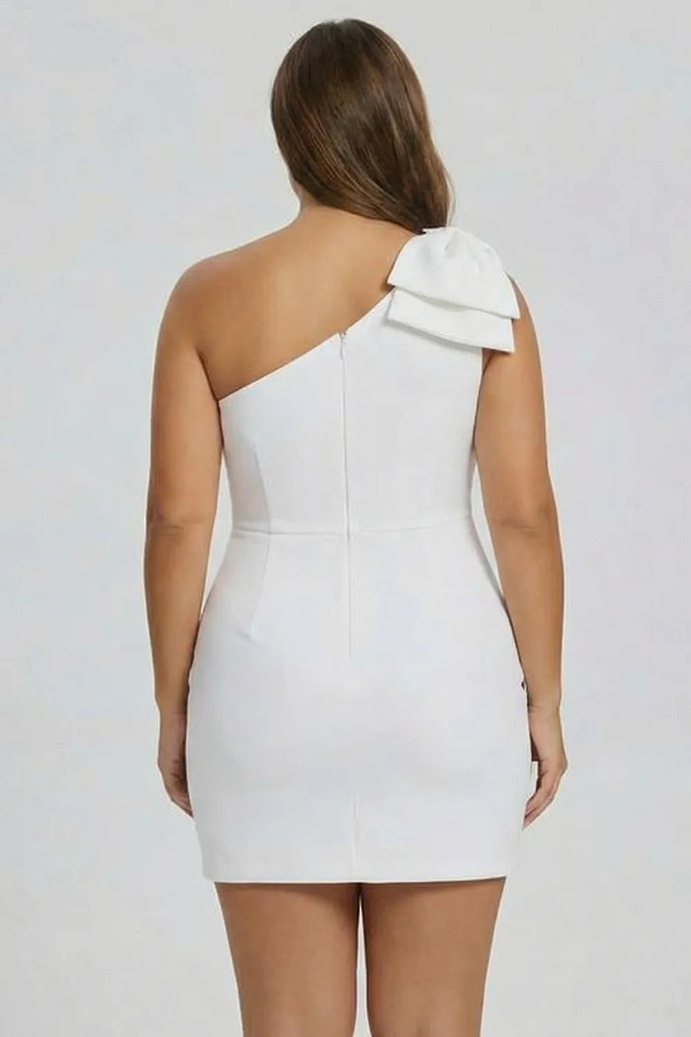 Minimalis One-Shoulder Bodycon Homecoming Dress with Statement Bow