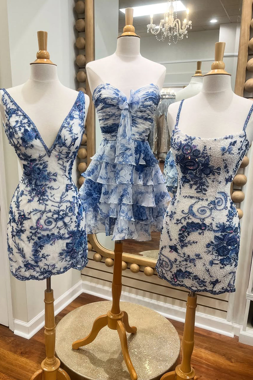 Newly A-Line Sweetheart Blue Printed Short Tiered Homecoming Dress