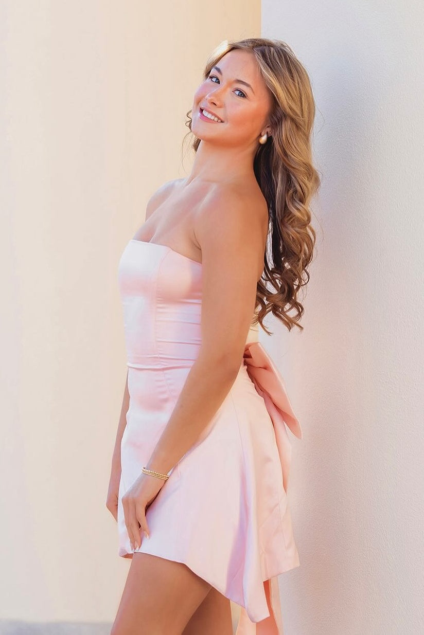 Pretty A Line Strapless Light Pink Short Homecoming Dress with Bowknot