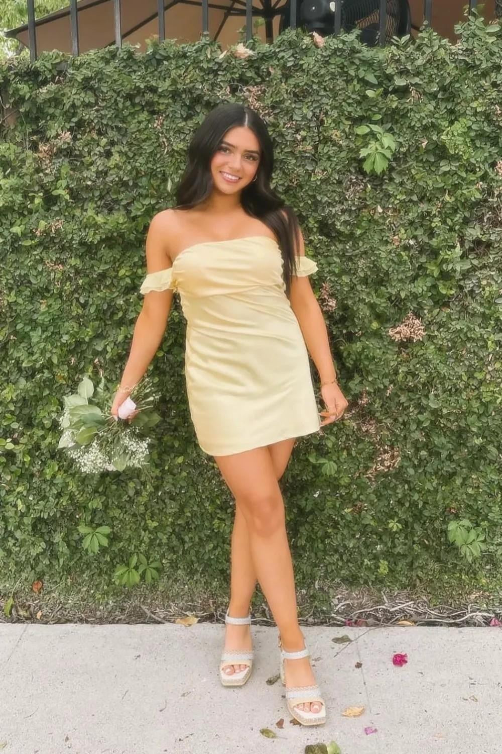 Pretty Satin Off-the-Shoulder Bodycon Mini Homecoming Dress