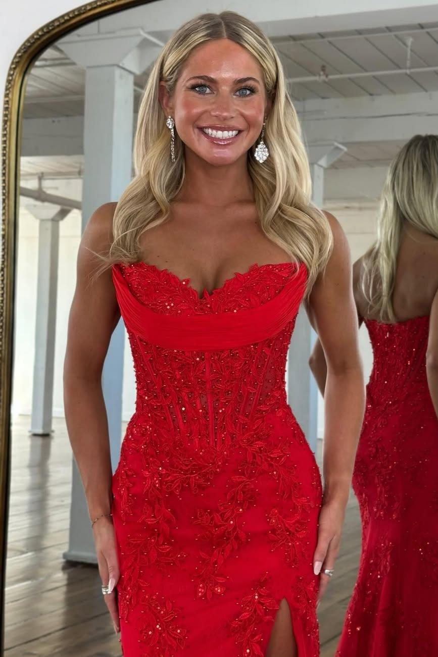 Romantic Floral Lace Mermaid Sweetheart Corset Prom Gown with High Slit