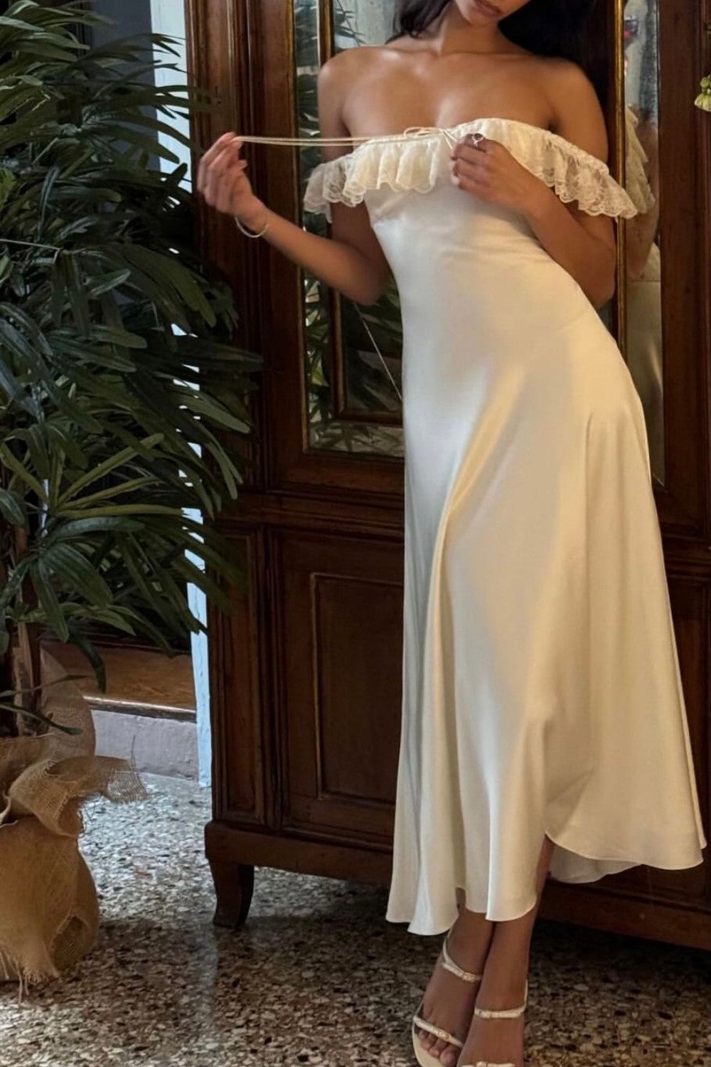 Romantic Ivory Tea Length Prom Dress with Lace Ruffle Detail