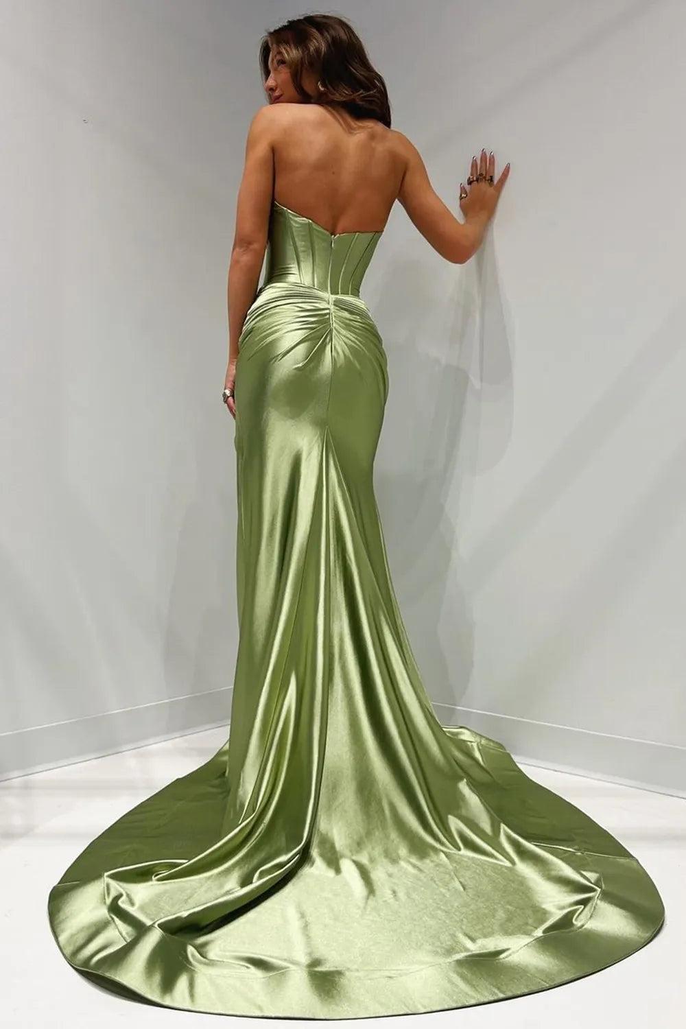 Sexy Red Sweetheart Corset Satin Mermaid Prom Dress with High Slit