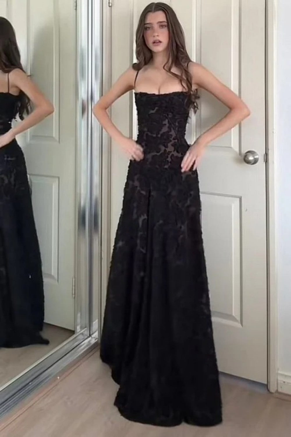Sleek Black Lace Formal Dress with Spaghetti Straps and Flared Skirt