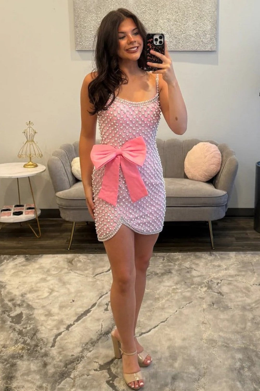 Sparkly Pearl-Embellished Bodycon Homecoming Dress with Statement Bow