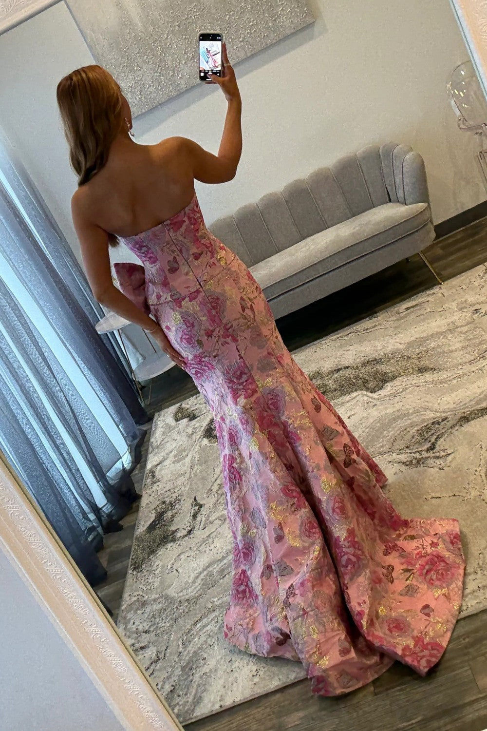 Elegant Pink Floral Jacquard Strapless Mermaid Prom Dress with Bow Detail
