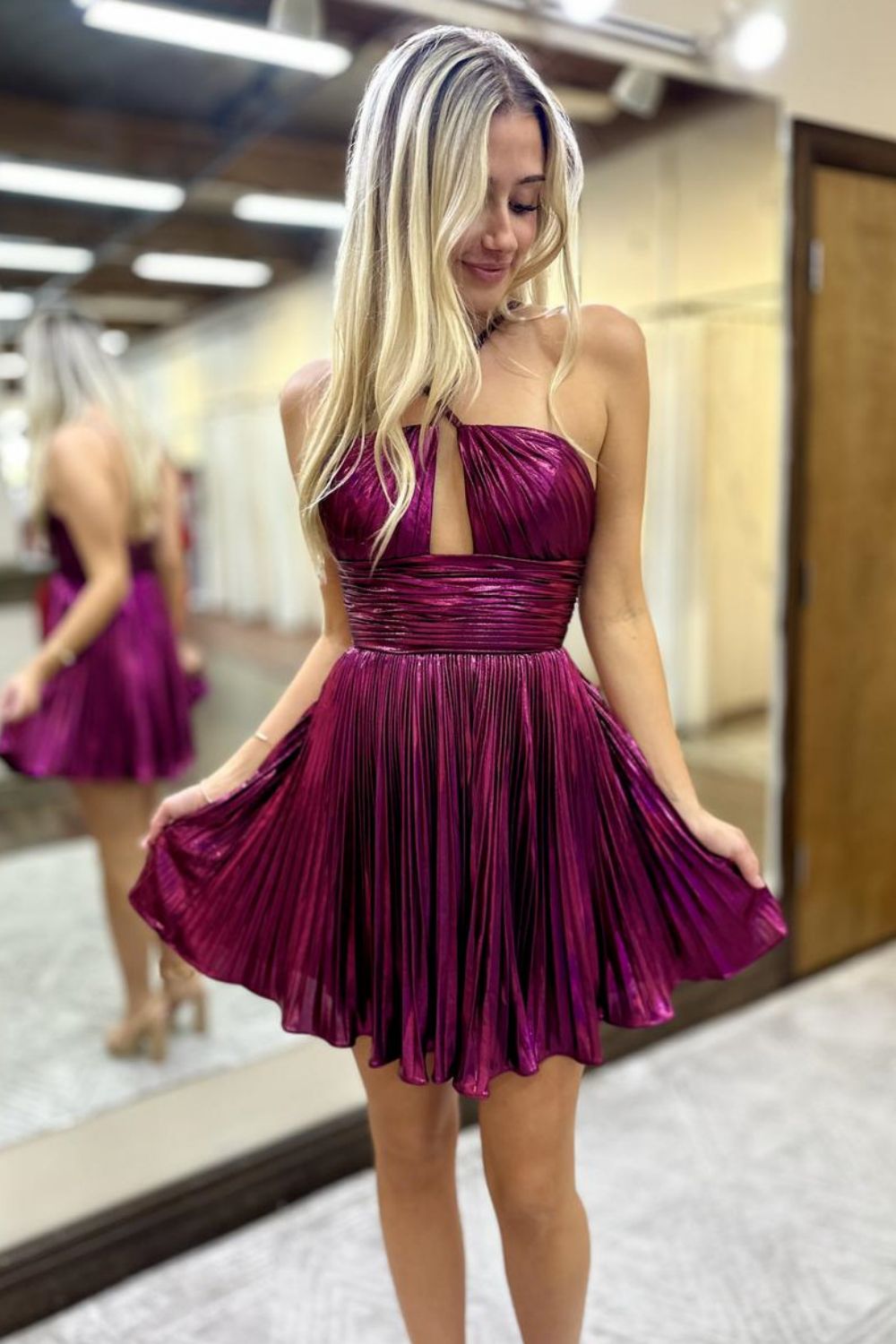 Stylish A-Line Open Back Short Metallic Homecoming Dress with Pleated Skirt