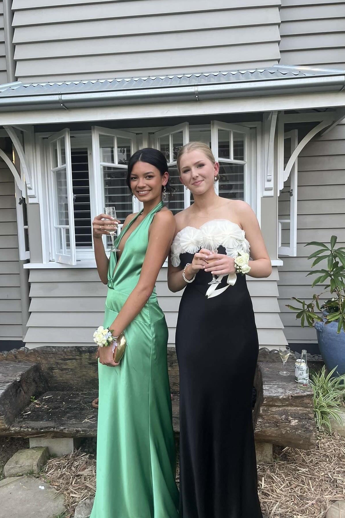 Trendy Sheath Halter Neck Green Long Party Dress with Backless