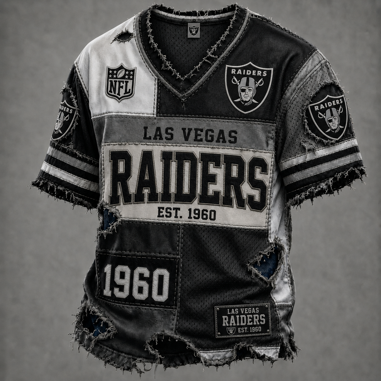 LV x NFL LUXURY V-Neck T-Shirt 3005 DatND DVT
