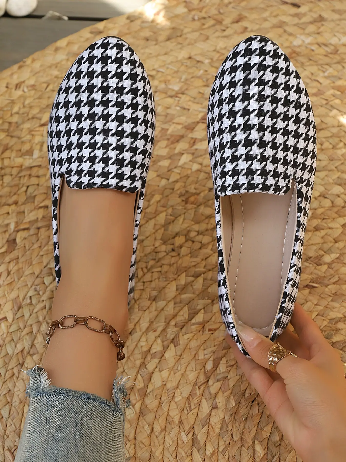 Women's Solid Color Slip-On Flat Shoes for Work