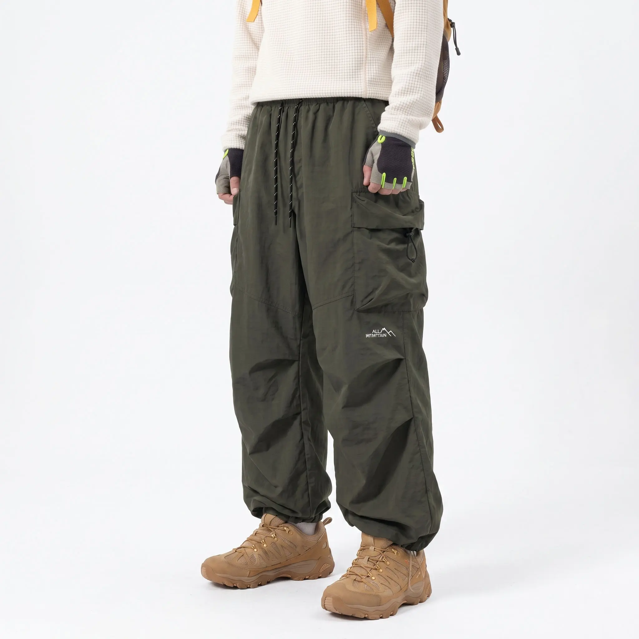 Men's Loose Fit Water-Resistant Cargo Pants
