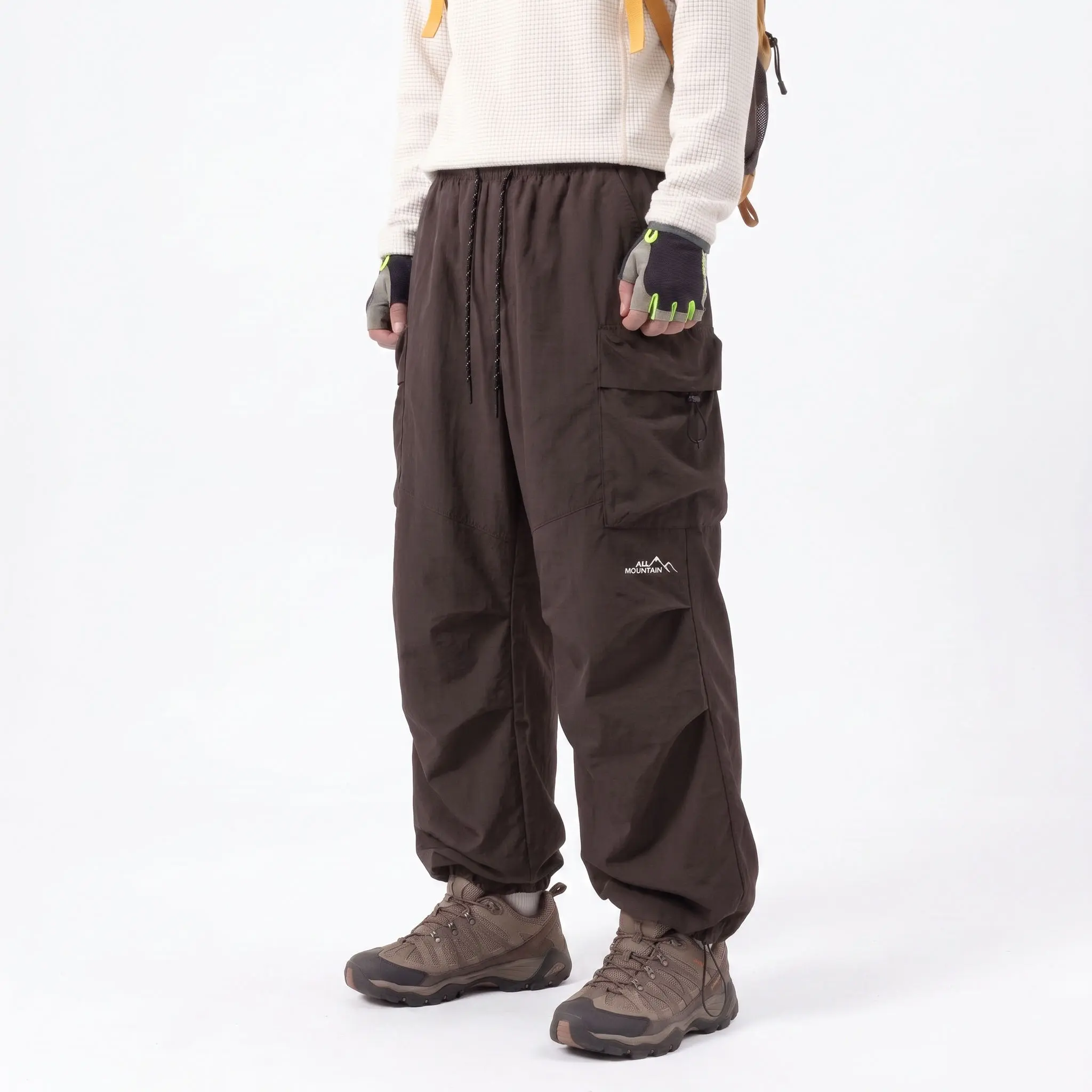 Men's Loose Fit Water-Resistant Cargo Pants