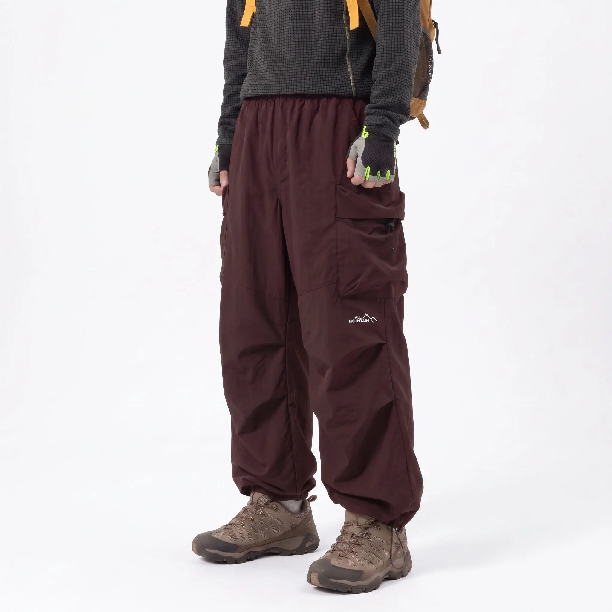 Men's Loose Fit Water-Resistant Cargo Pants