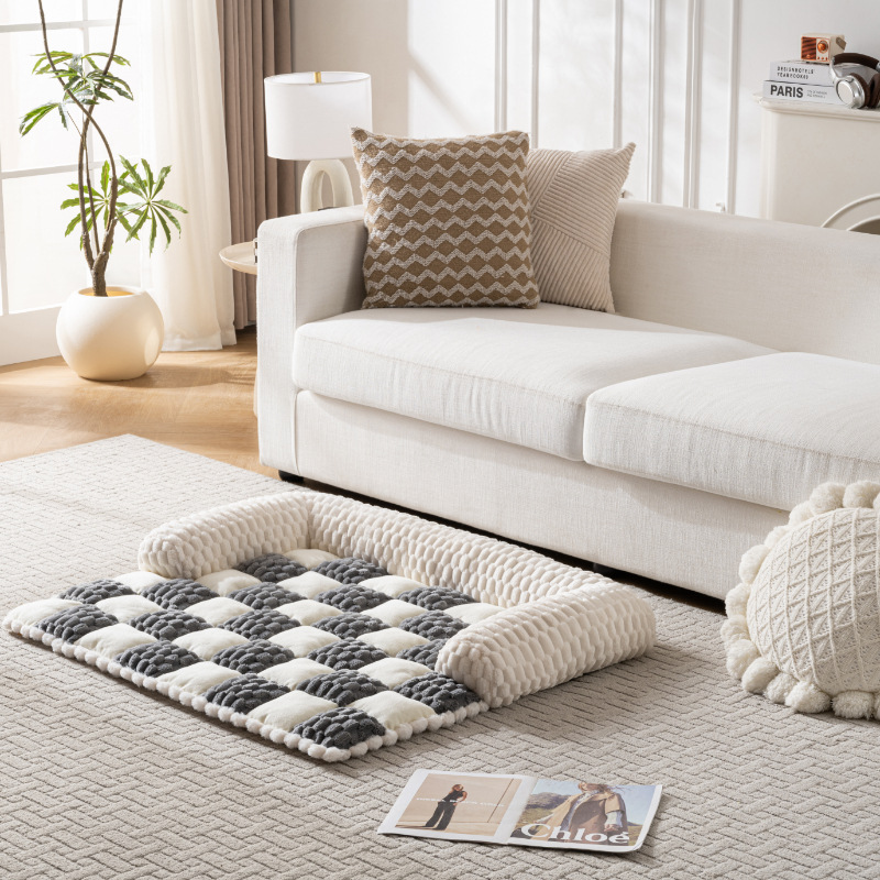 Checkered Plush Dog Sofa Bed, Thickened U-Shaped Puppy Cushion with Non-Slip Bottom, All-Season Cozy Pet Mat for Small to Large Dogs, Soft Supportive Cuddle Nest