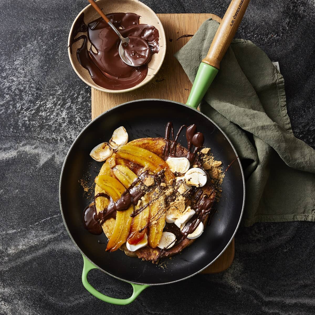 🎄Today's Special Value🎁Le Creuset Cast Iron 10.25" Flame Fry Pan with Wood Handle