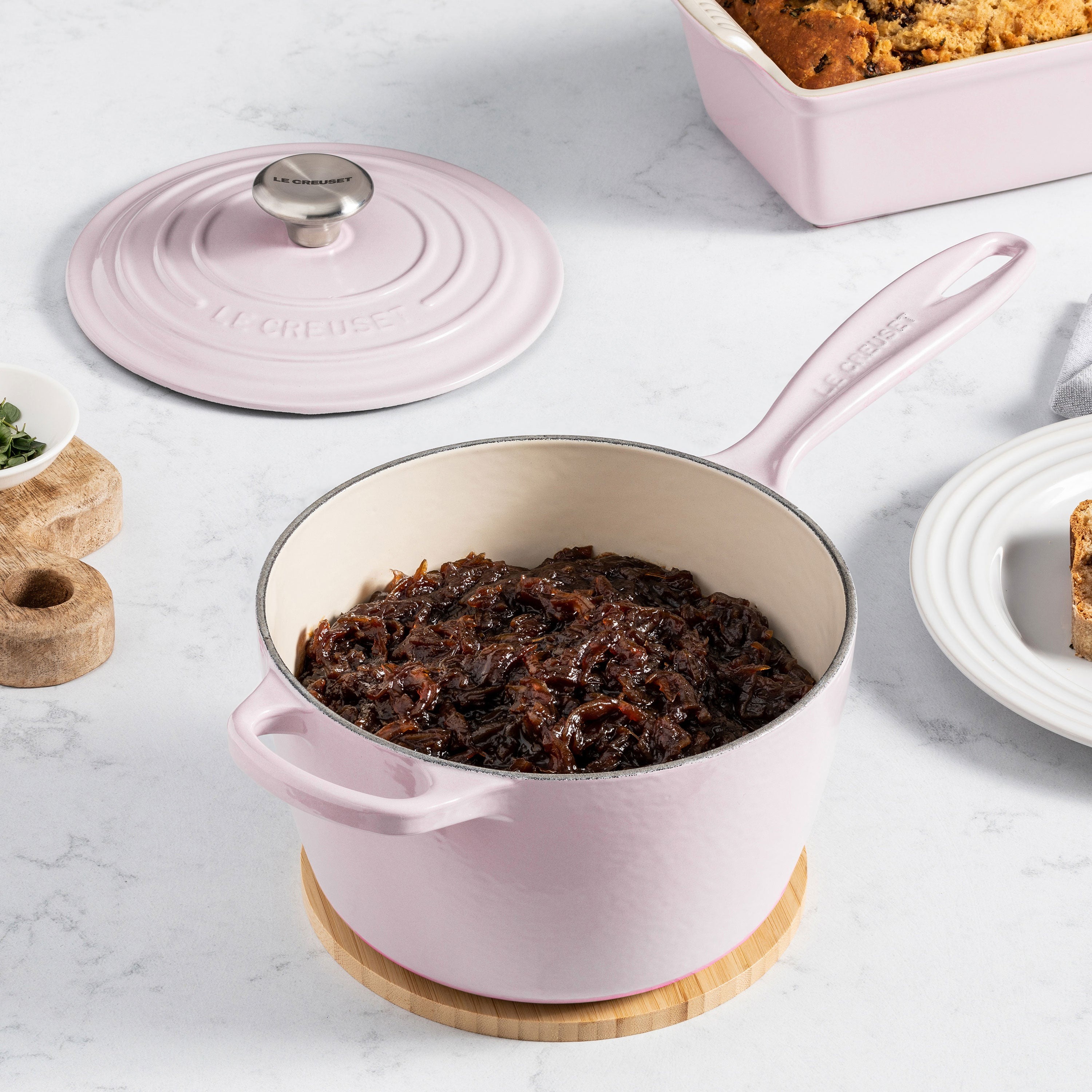 🎄Today's Special Value🎁  Le Creuset 2.25-qt Signature Enameled Cast Iron Saucepan