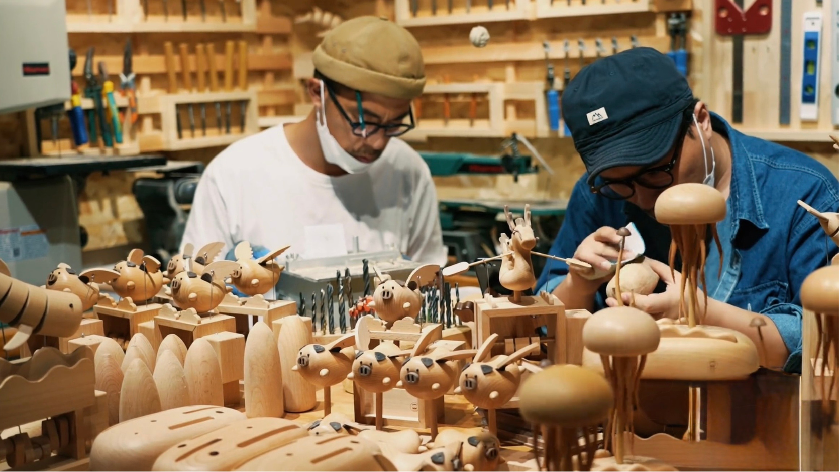 CRAFTSMM workshop and handcrafted wooden automata