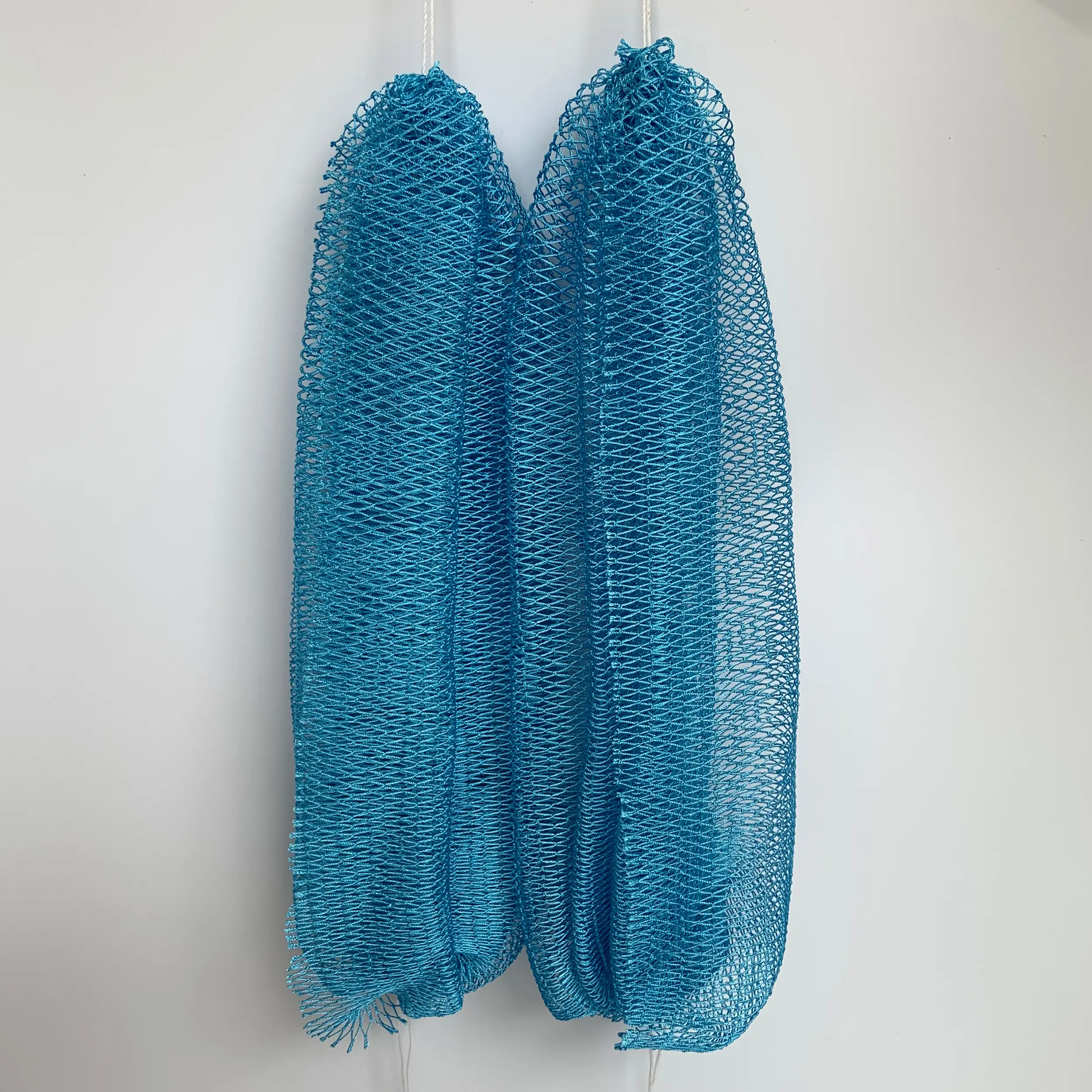 Autc African Exfoliating Bath Sponge for Deep Cleansing