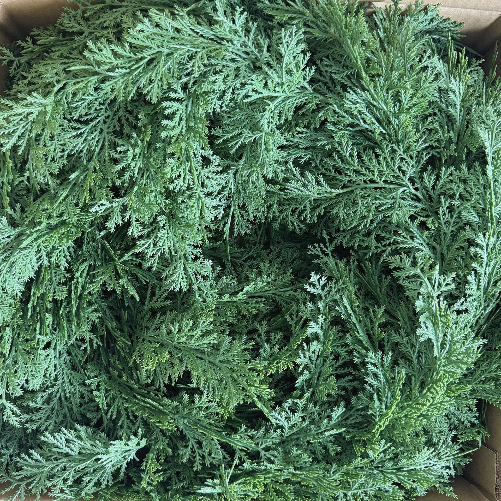 💥6 FT Artificial Cedar Garlands – Real Touch Winter Greenery
