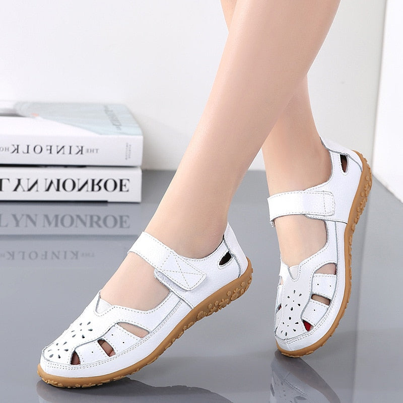 Women's sandals with soft and comfortable soles