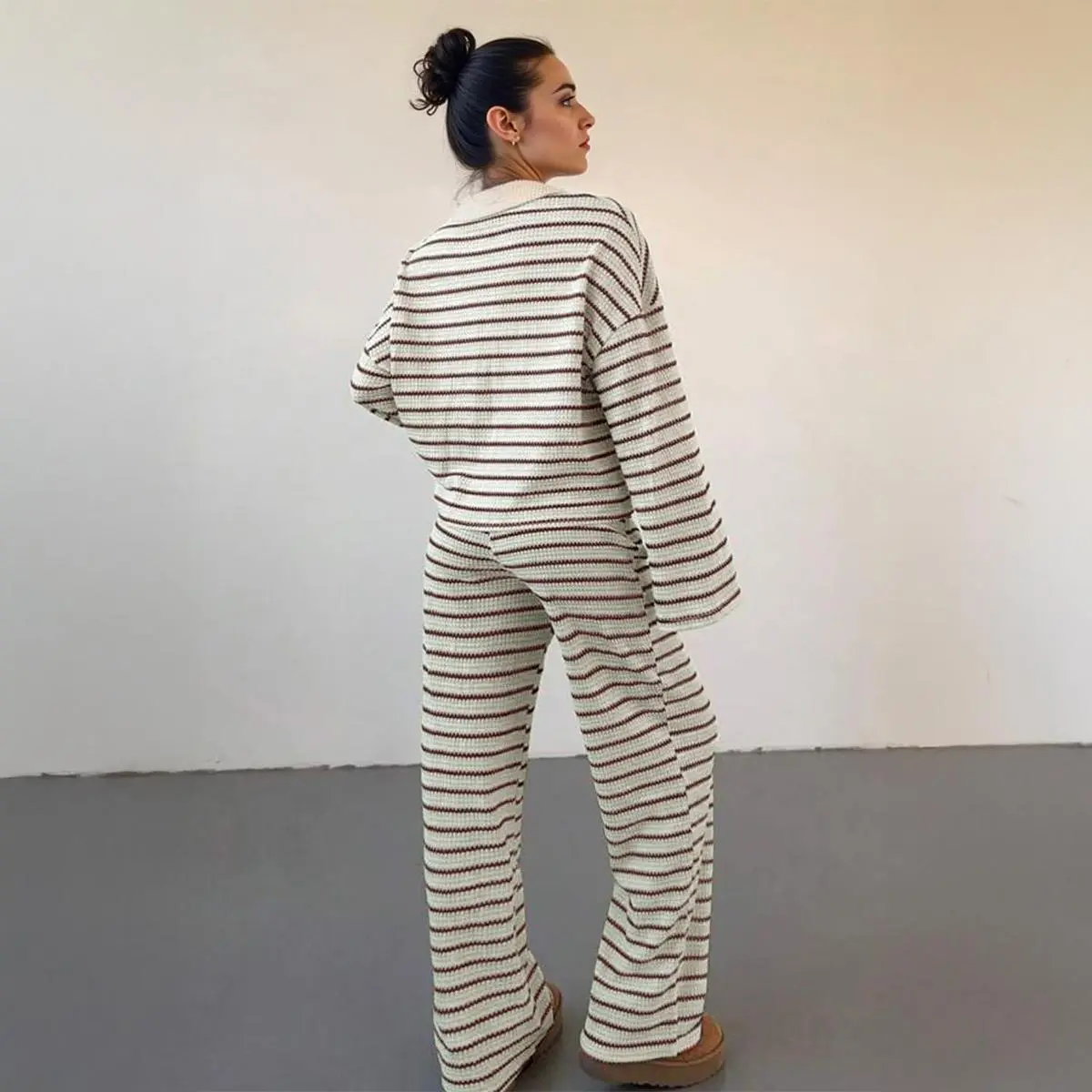 KatchMe Women's Casual Color Matching Stripe Long Sleeve Top & Wide Leg Trousers Co-ord, Soft V-Neck Loose Two Piece Outfits, Comfortable Womenswear（CN）