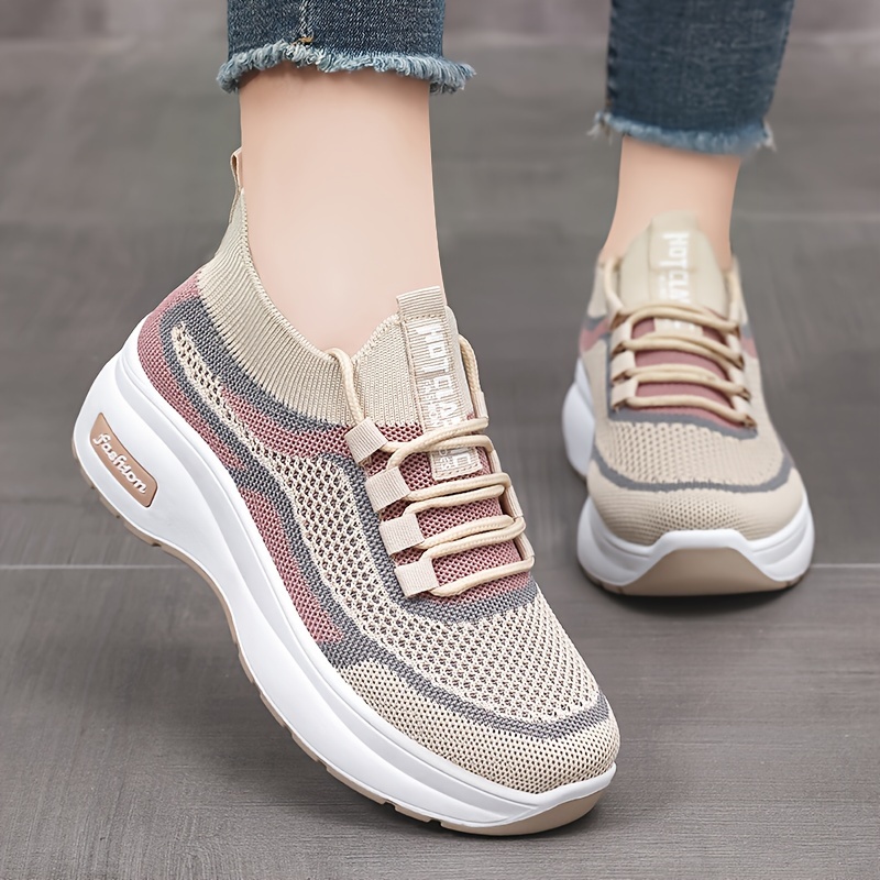 2026 Lightweight and Comfortable Lace-up Casual Shoes