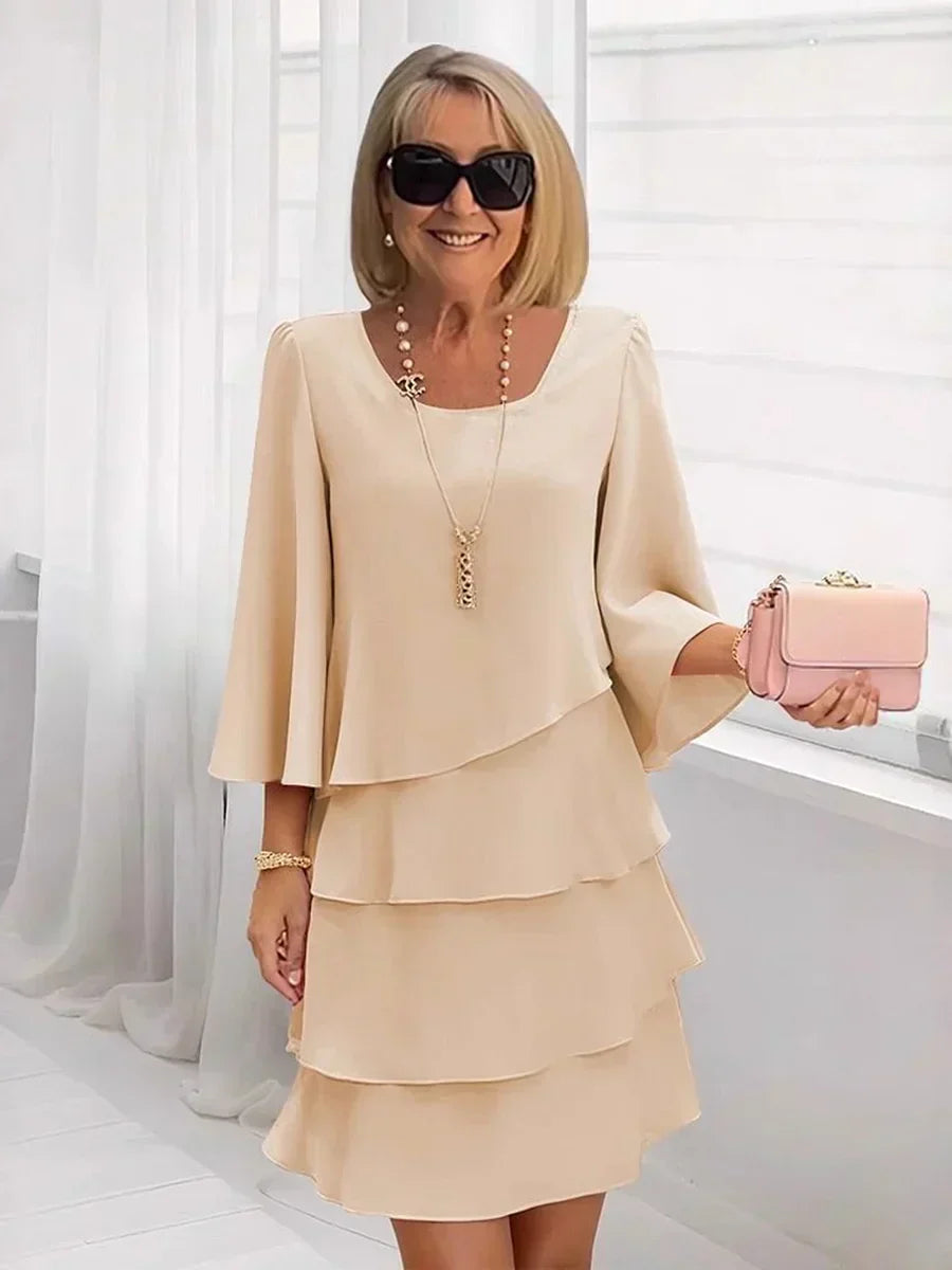 [The price returns to normal tomorrow.]Women's Tiered Ruffle Dress with Flared Sleeves