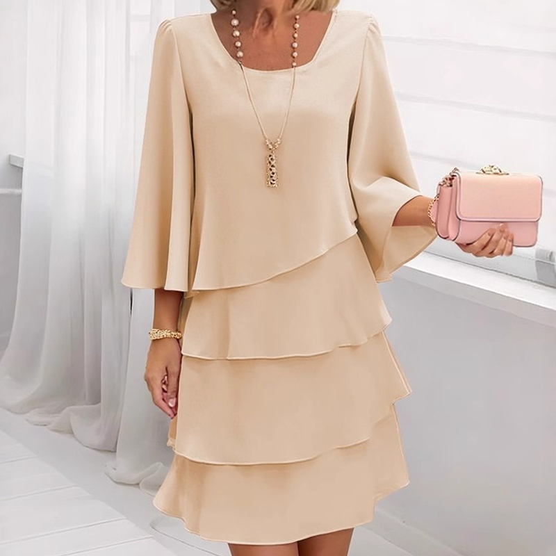 [The price returns to normal tomorrow.]Women's Tiered Ruffle Dress with Flared Sleeves