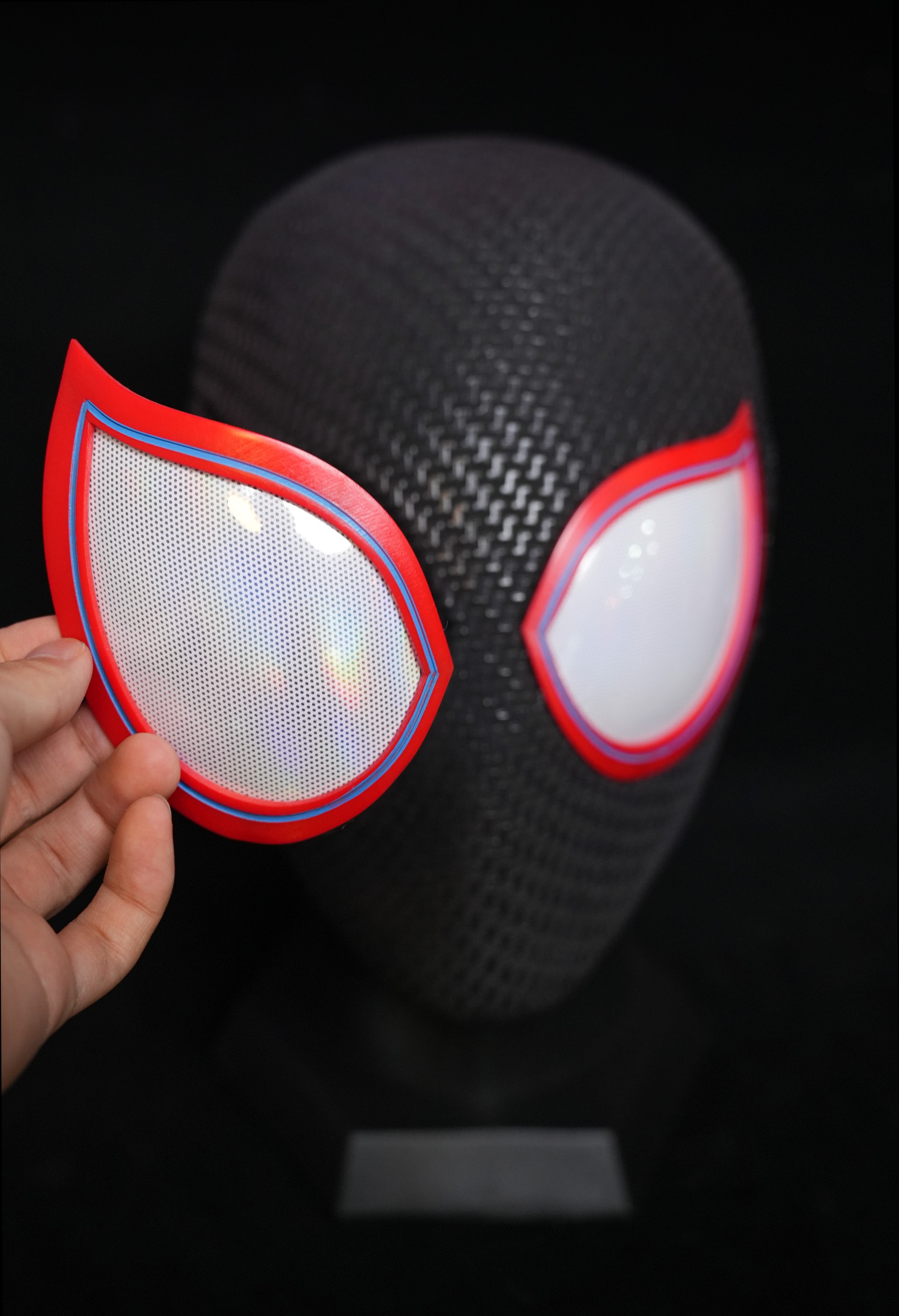 Small Lenses Black&Red Face Shell Mask