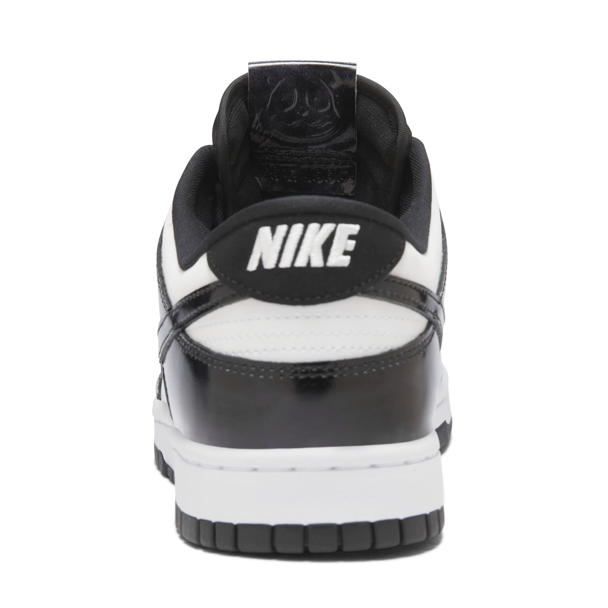 Nike Dunk Low Retro SE "Panda"