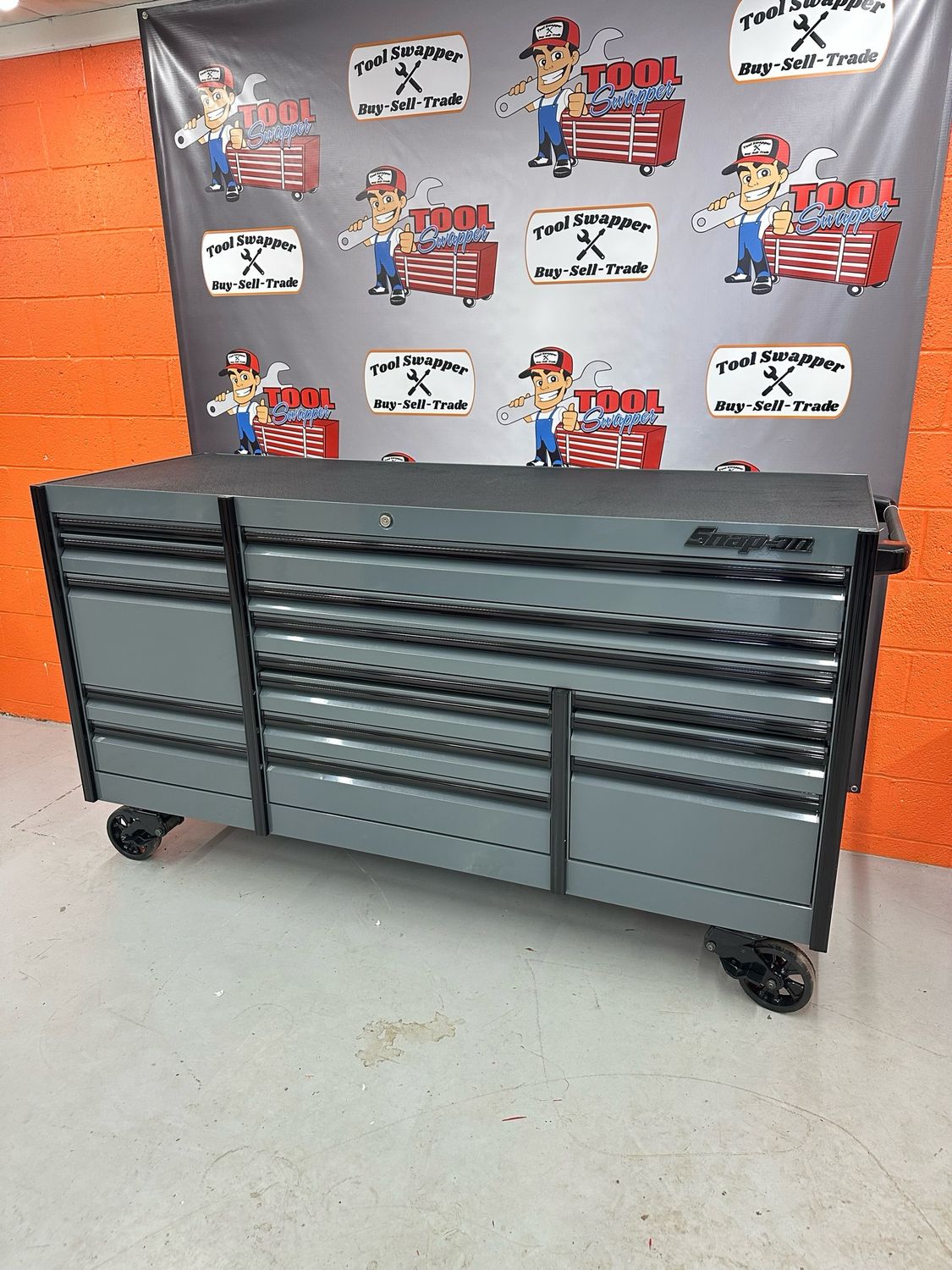 Snap On 84” Epiq Tool Box W/ Power Drawer, KETP843B3PWZ Snap On 84” Epiq Tool Box W/ Power Drawer, KETP843B3PWZ
