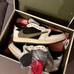 TRAVIS SCOTT X NIKE AIR JORDAN 1 LOW OG “Olive” photo review