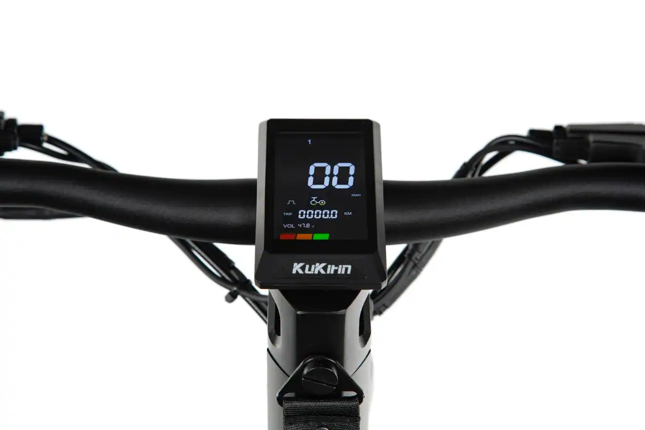 KuKirin T3 Electric Scooter，KuKirin T3 handlebar with LED display, speedometer and control buttons for easy operation