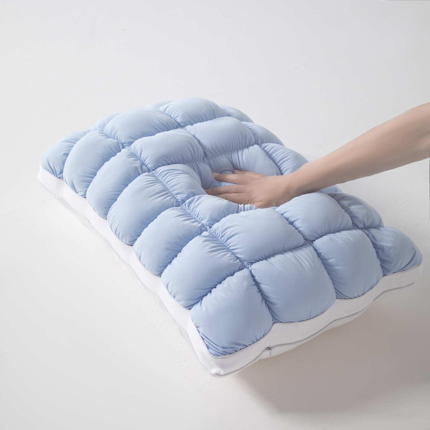 Ultra Fluffy Cooling Ice Silk Cloud Pillow Even Pressure Relief Bed Pillow