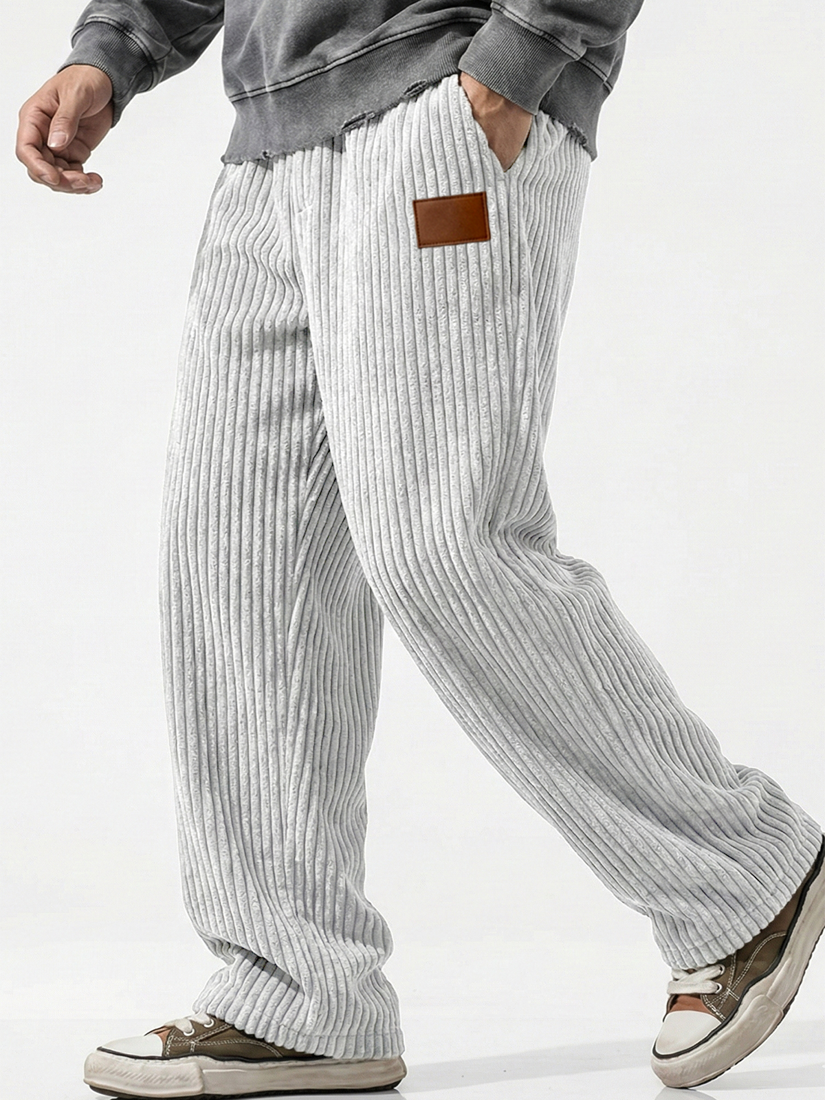 Cordhose mit vertikalen Streifen und Stickerei-deurabatt