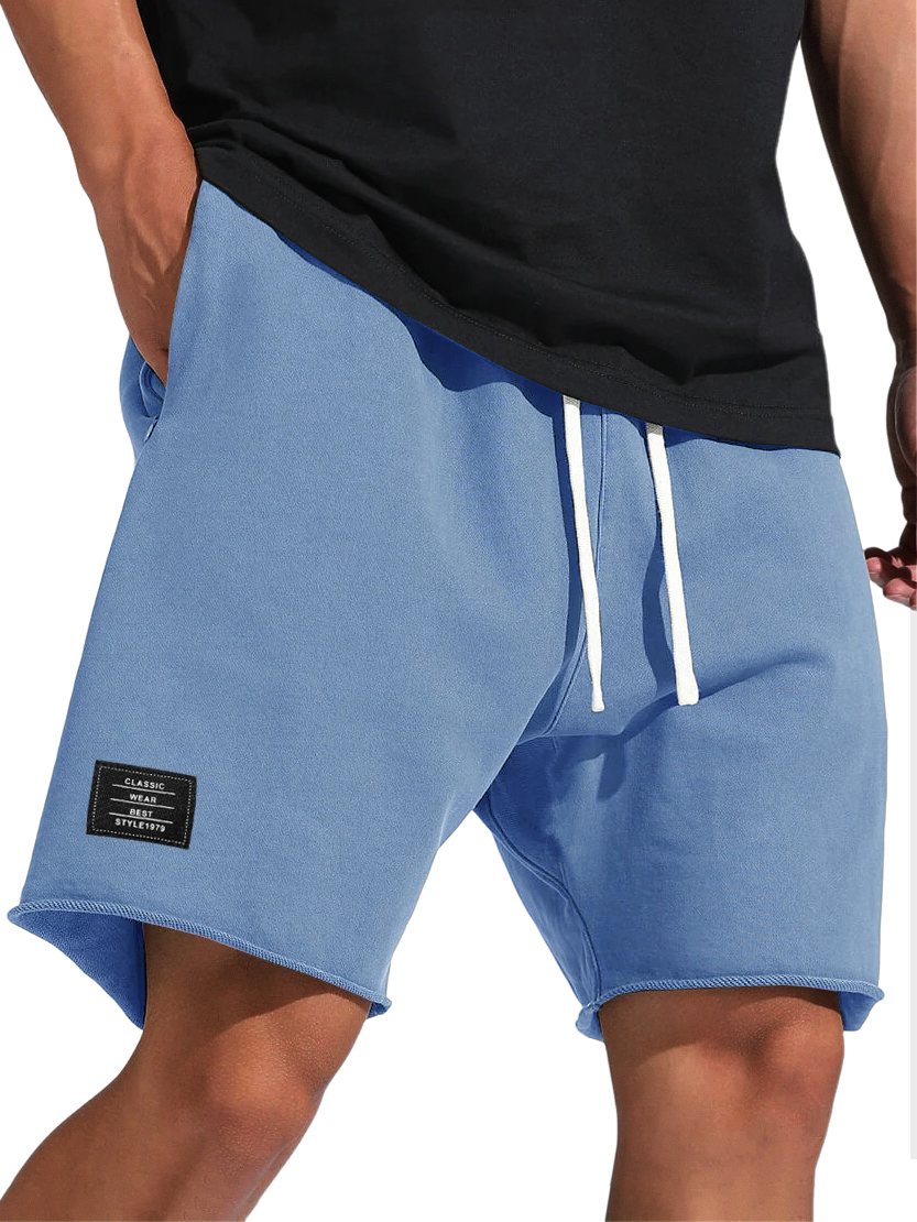 Sportliche Herren-Shorts mit Taschen und Logo-ZierMode