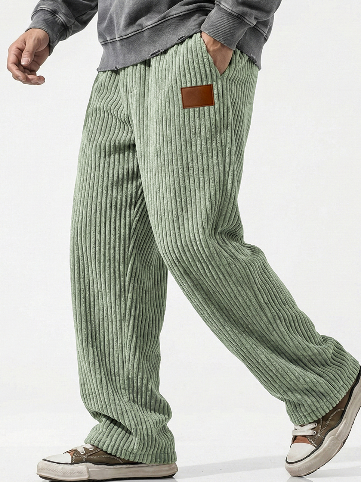 Cordhose mit vertikalen Streifen und Stickerei-deurabatt