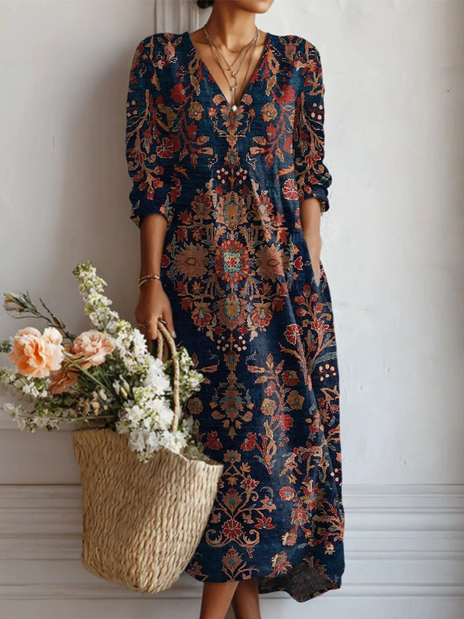 Künstlerisches Kleid mit entspannter Eleganz-ZierMode