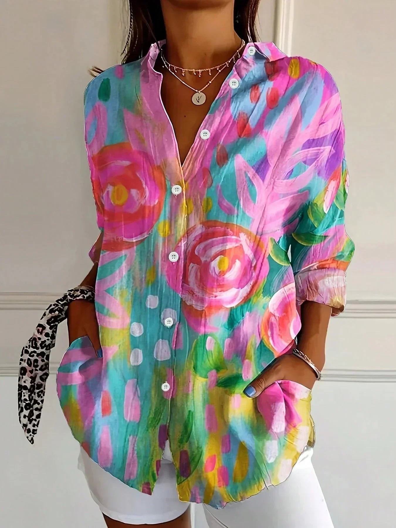 Bluse mit Abstraktem Muster