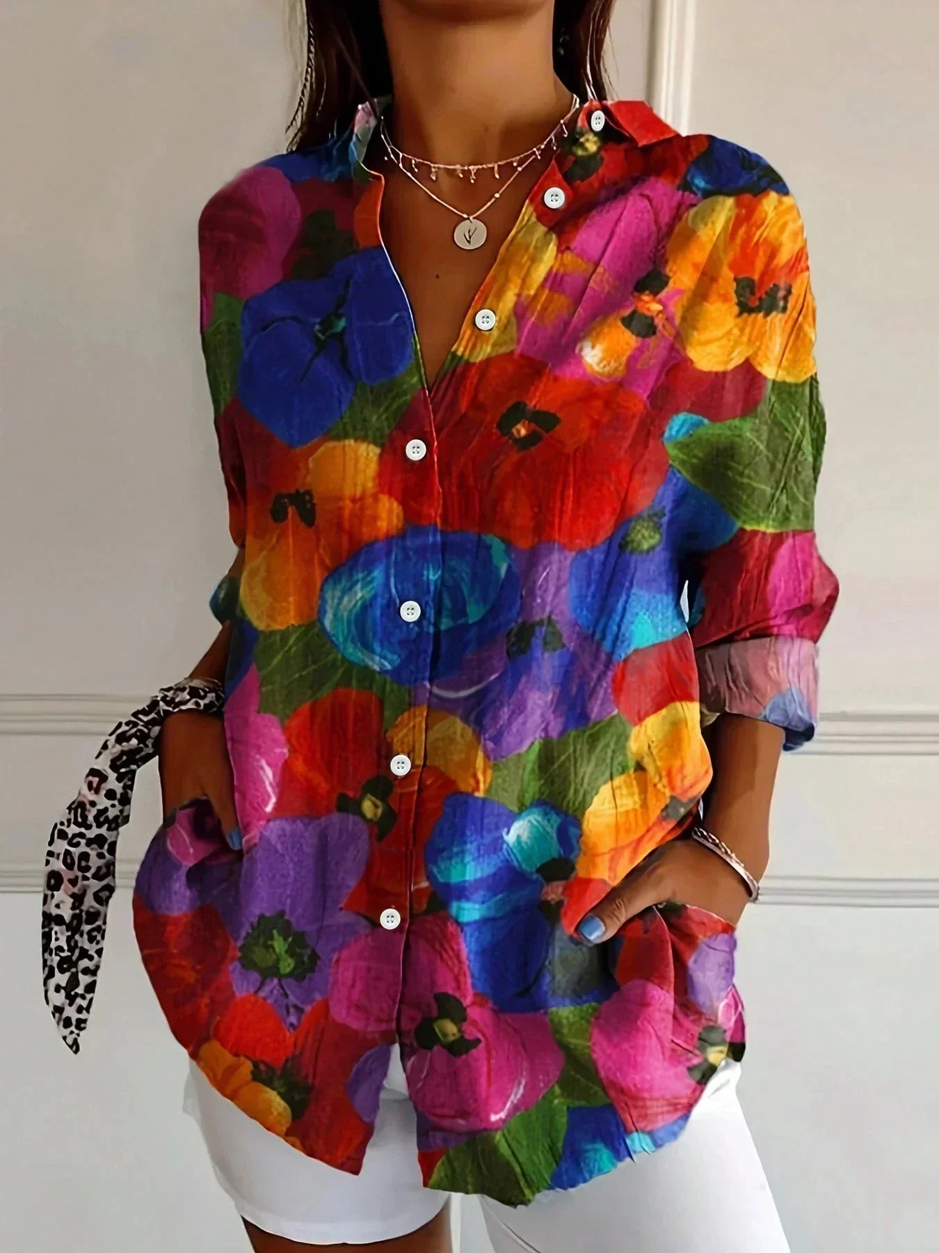 Bluse mit Abstraktem Muster