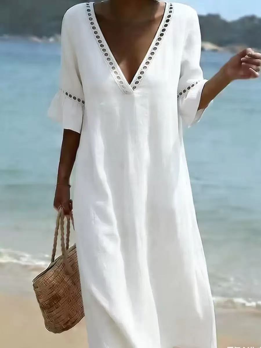 Gemütliches Baumwoll-Leinen-Kleid mit V-Ausschnitt und Cut-out-Einsätzen