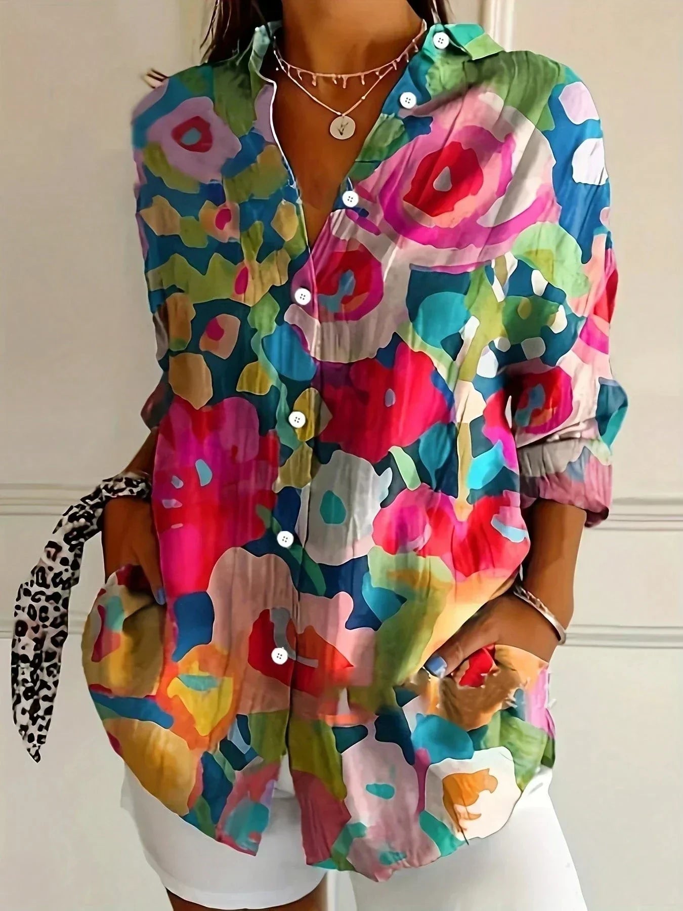 Bluse mit Abstraktem Muster