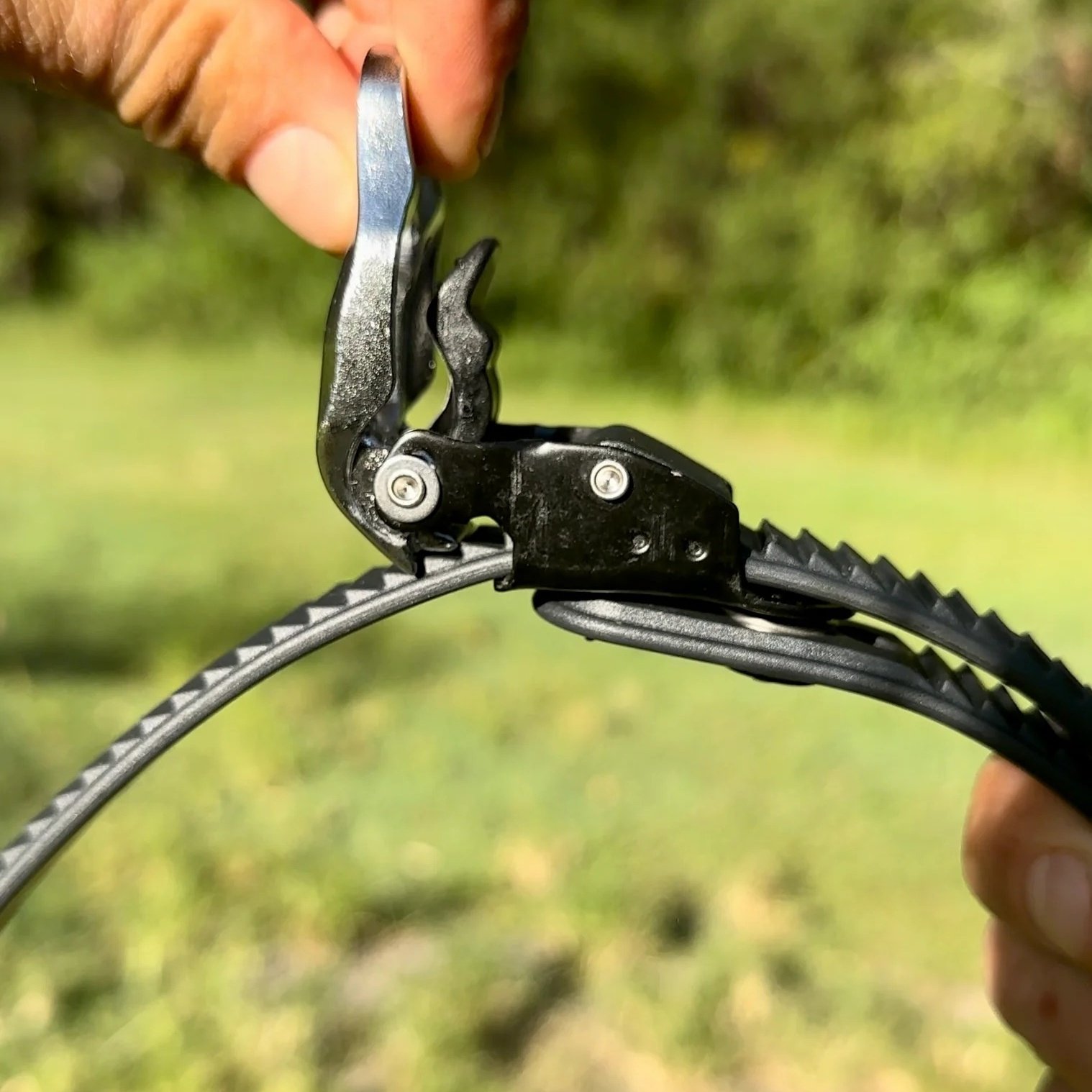 🔥Last Day 49% OFF Heavy-duty Stainless Steel Grip Lock Straps