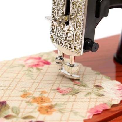 🎶Time Limit Sale 50% OFF - Wood Mini Sewing Machine Music Box