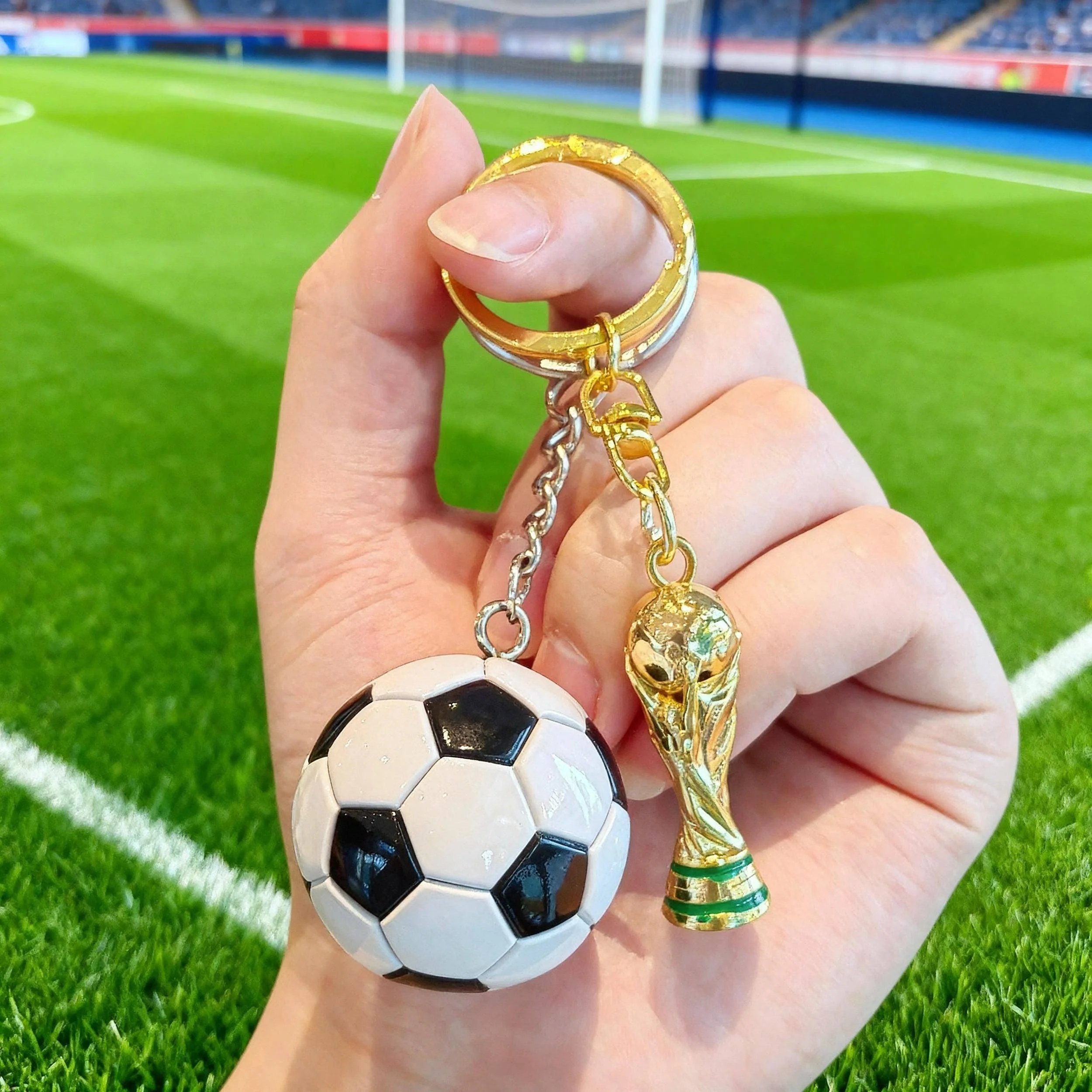 🎉Last Day 49% OFF⚽🏆 FIFA Trophy & Ball Keychain