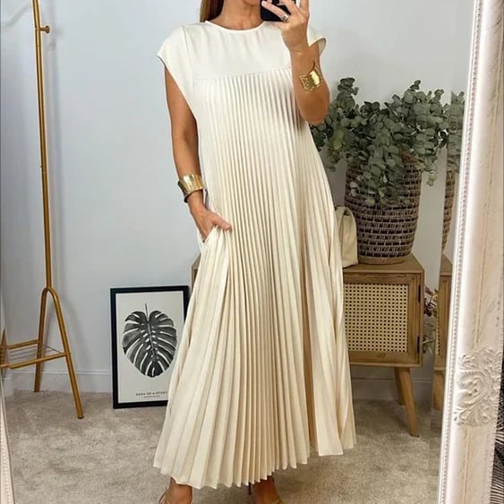 🎉Sleeveless Pleated Simple Solid Color Dress