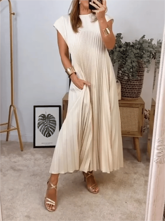 🎉Sleeveless Pleated Simple Solid Color Dress
